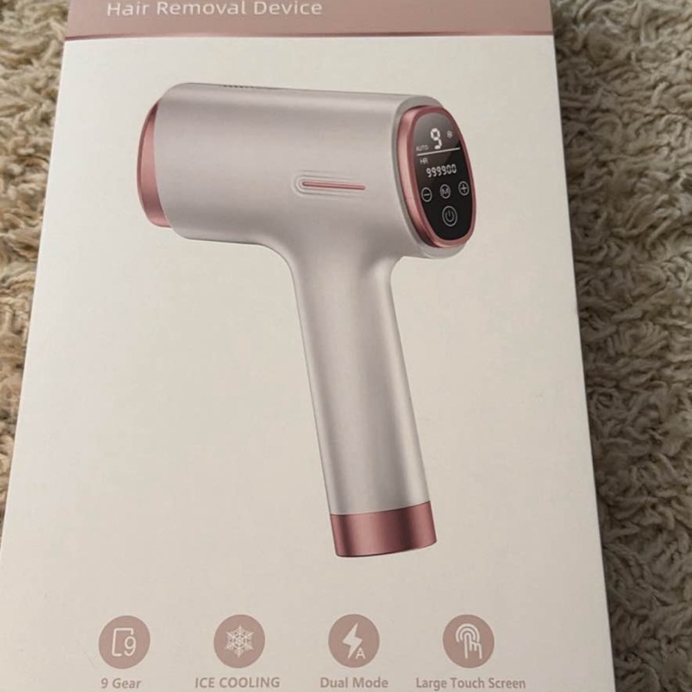 Cordless Hair Removal Device in White and Rose Gold